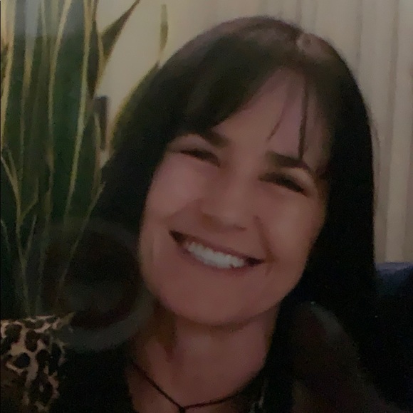 Meet your Posher, Angela - Picture 1 of 1